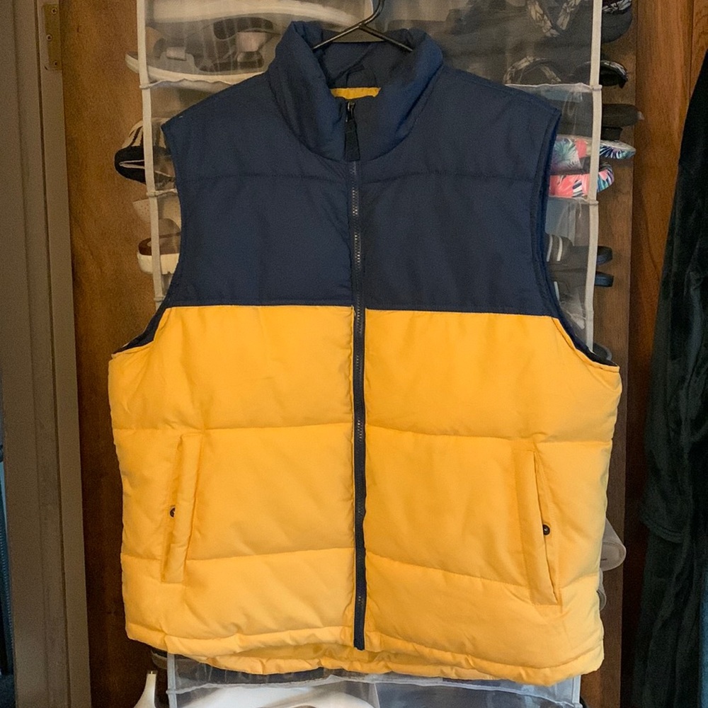 Navy Blue and Yellow St. John’s Bay Puffer Vest Men’s
